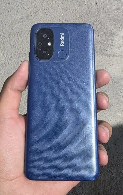 Arzon telefon sotiladi srochno! 1 Arzon telefon sotiladi srochno! 1