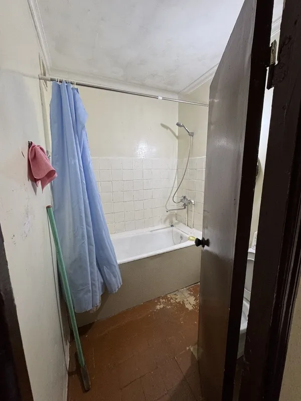 Sergeli 5 2 metro bekat oldida 3xona 6