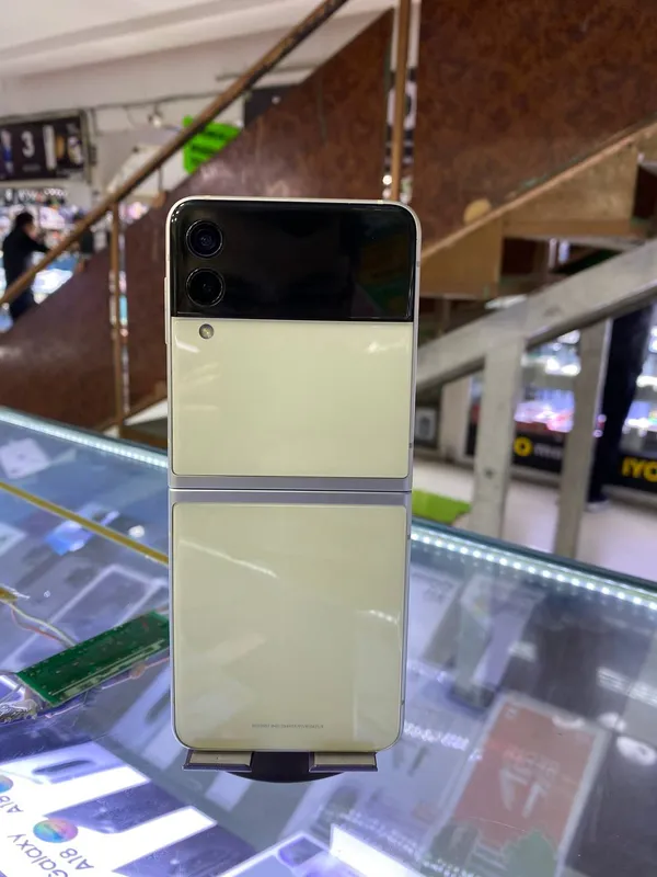 Galaxy Z Flip 3 5G 8/256GB 3
