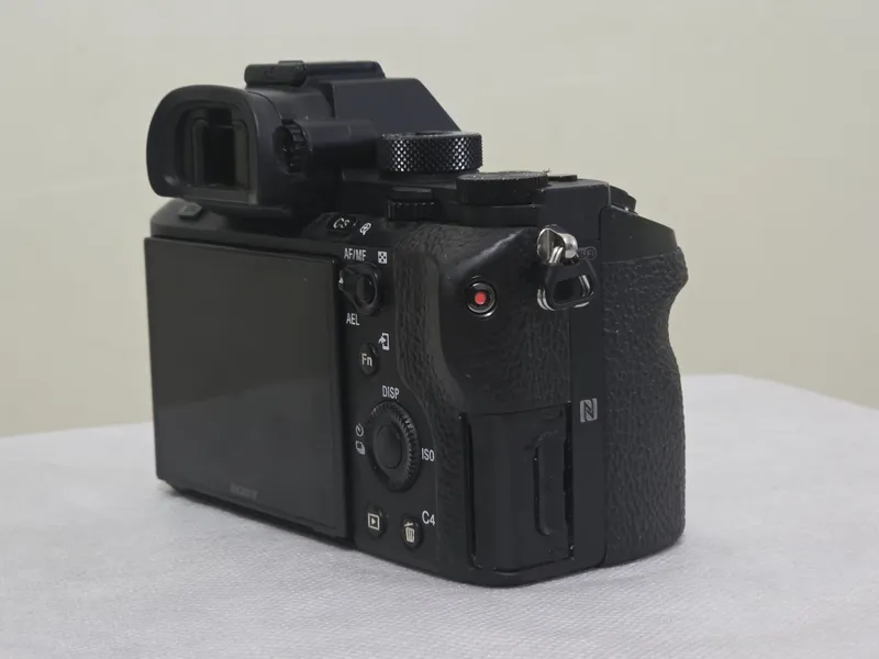 Sony a7S2 Body sotiladi — фото 1