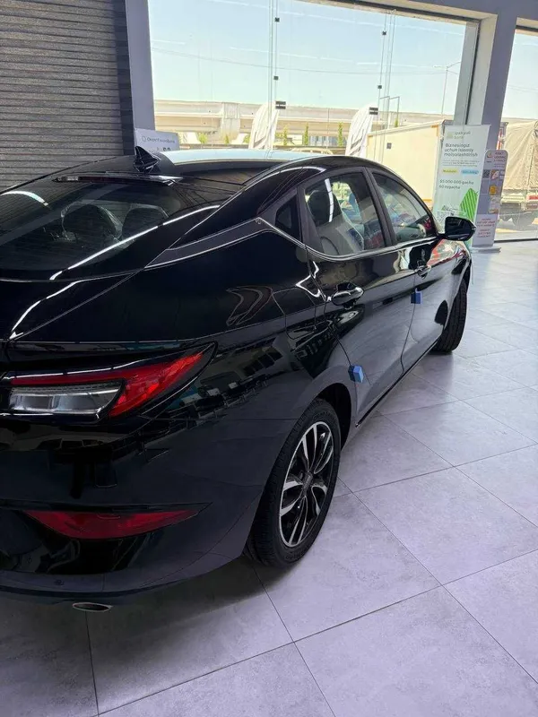 JAC J7 Turbo | Rassrochka bilan yangi avtomobil | Kafolat — фото 2