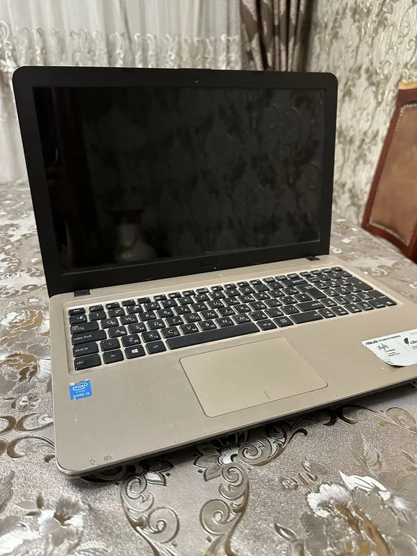 Ноутбук ASUS X540L