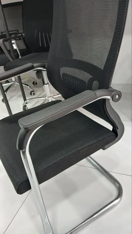 Kreslo office va uy uchun 8 Kreslo office va uy uchun 8