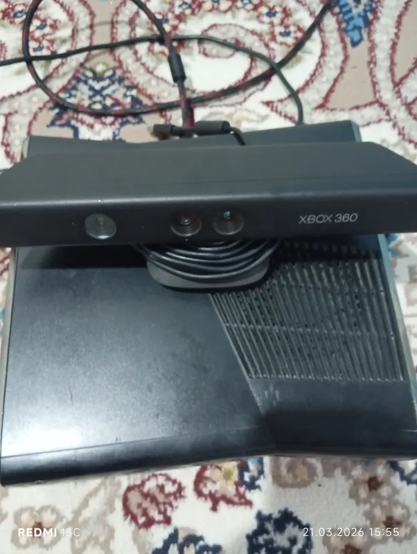 Xbox 360 slim 250gb 3 ta jostik va kinect — фото 3