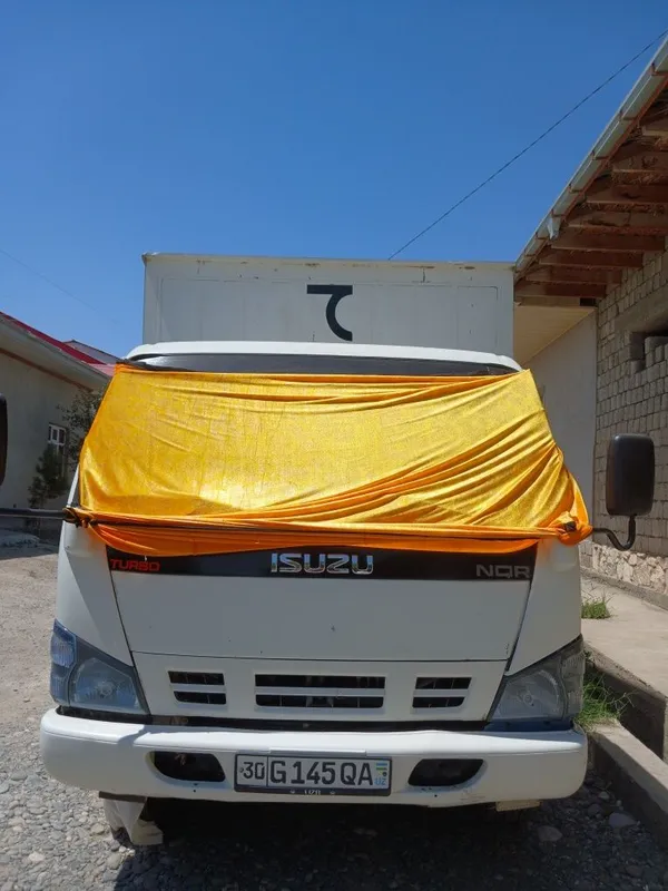 Isuzu sotiladi 5 ton 1 Isuzu sotiladi 5 ton 1