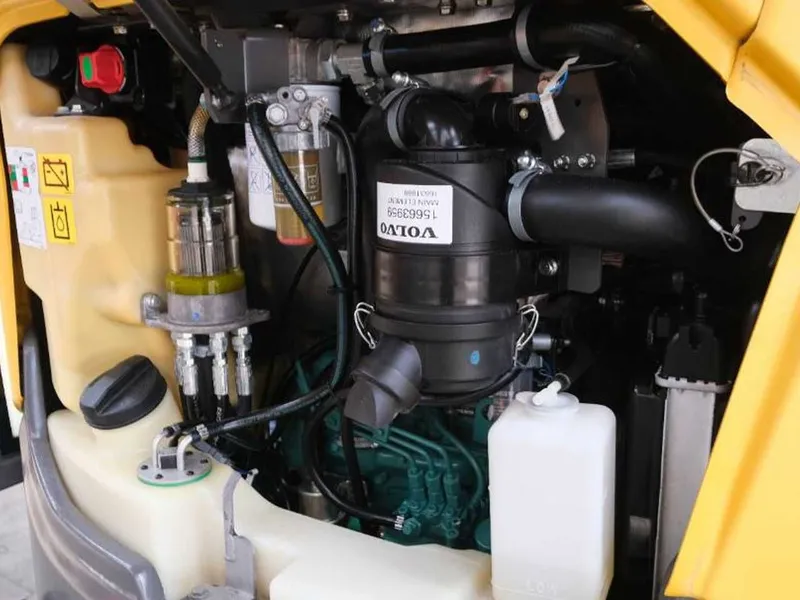 Гусеничные мини экскаватор Volvo ECR 25 D 6 Гусеничные мини экскаватор Volvo ECR 25 D 6