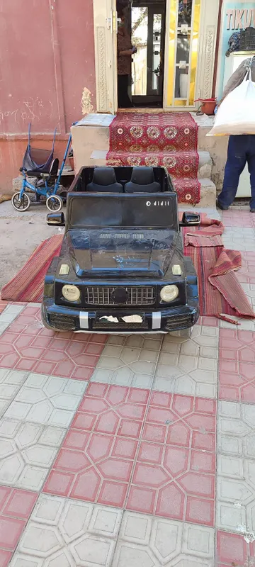 Bolalar moshinasi sotiladi