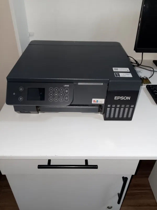 Новый принтер модели 8100 Новый принтер модели 8100