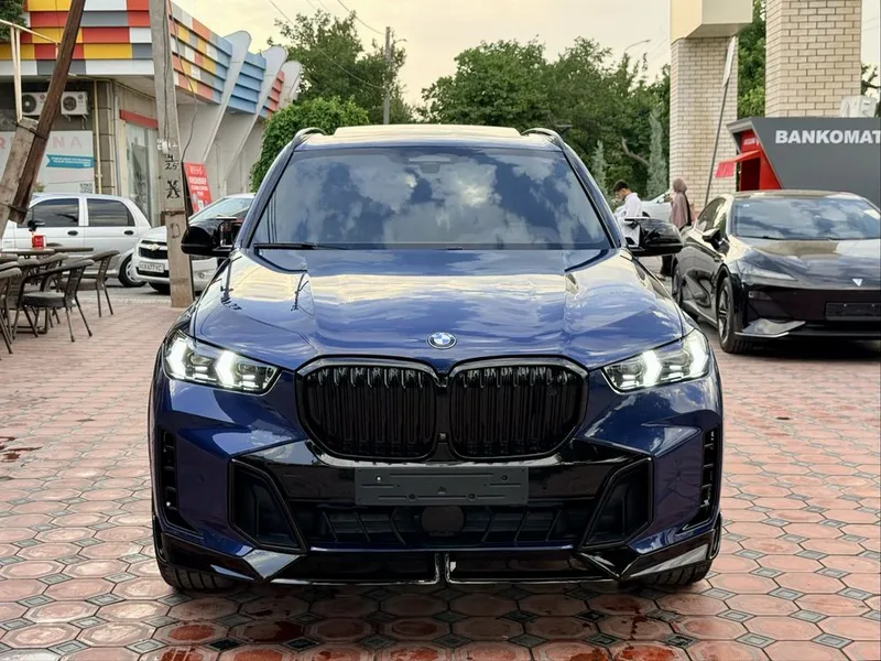 BMW X5 40i restyling full — фото 1