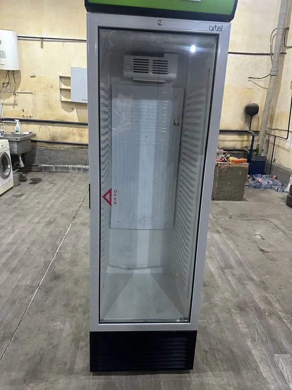 ВИТРИНА Artel sotiladi 380L 3 ВИТРИНА Artel sotiladi 380L 3