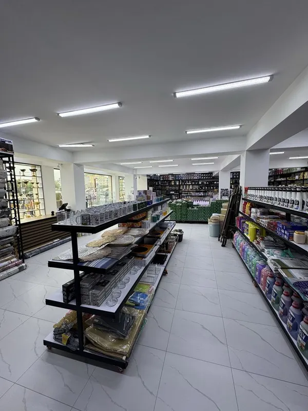 Ishlab turgan katta magazin sotiladi — фото 3