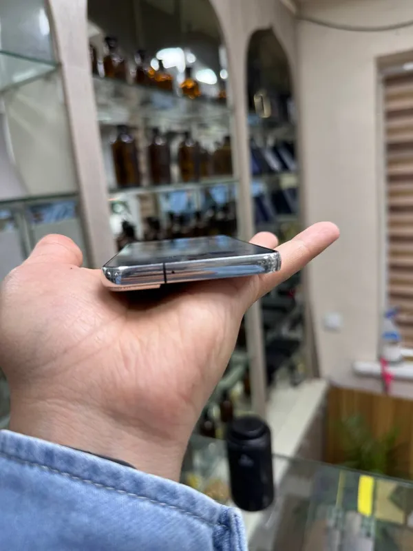 Samsung S22 5G (Вьетнам) 4