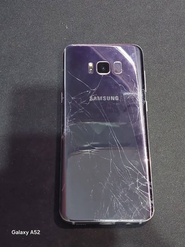 Samsung telefonlarini sotaman 6 Samsung telefonlarini sotaman 6