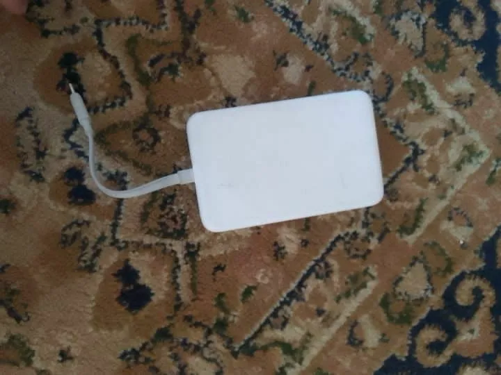 Продаётся power bank, цена 170 тысяч 2 Продаётся power bank, цена 170 тысяч 2