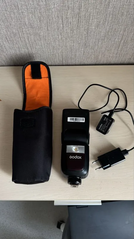 Вспышка Godox V860III N для Nikon 1 Вспышка Godox V860III N для Nikon 1