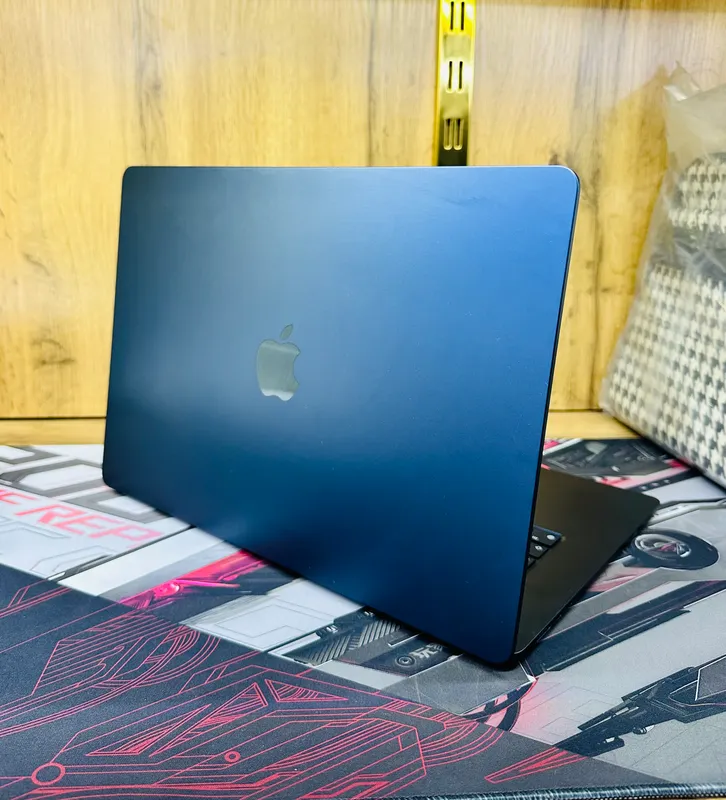 MacBook Air M2 Midnight 15 дюймов (MacBook-Apple) 6 MacBook Air M2 Midnight 15 дюймов (MacBook-Apple) 6