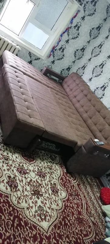 прадаетса новая угалок очень хорошая нету причена