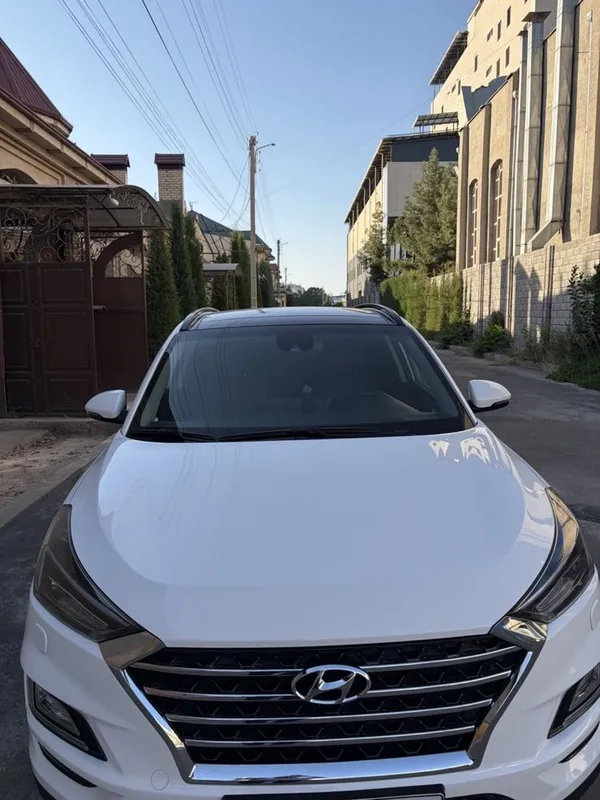 Full позиция. Продаю свою машину Hundai Tucson не битая не крашеная 3 Full позиция. Продаю свою машину Hundai Tucson не битая не крашеная 3