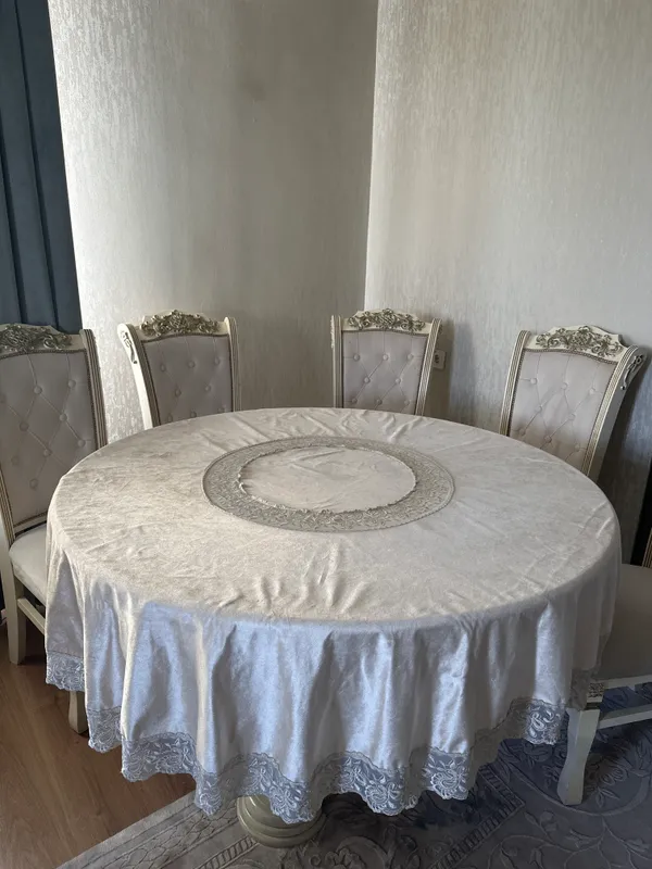 Продаются стол и 6 стульев 2