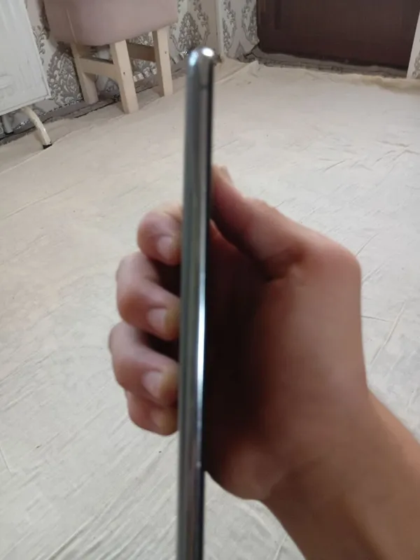 galaxy s20+5g aybi ekran palasa qolgan joyi radno — фото 1