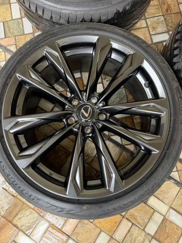 Lexus is 300 sport диска балон — фото 1