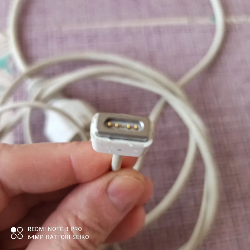 MacBook uchun quvvat bloki 3 MacBook uchun quvvat bloki 3