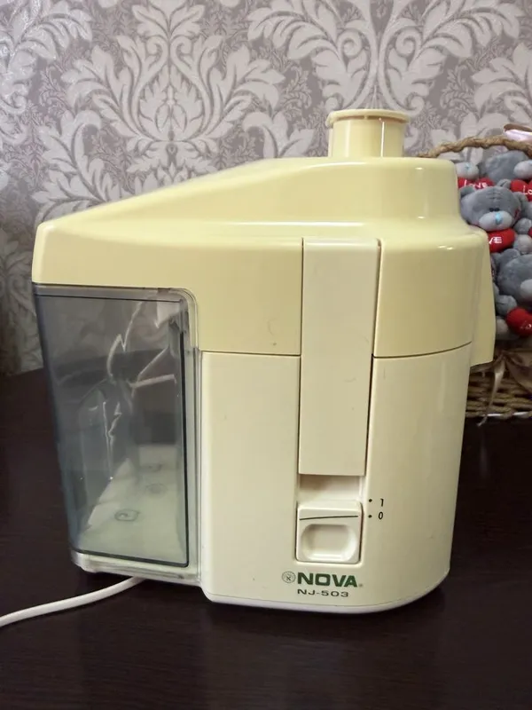 Соковыжималка Nova