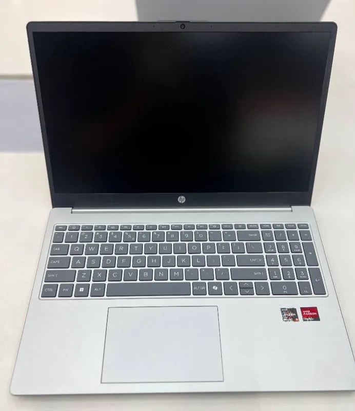 Noutbuk HP 15 256 tali 2 Noutbuk HP 15 256 tali 2