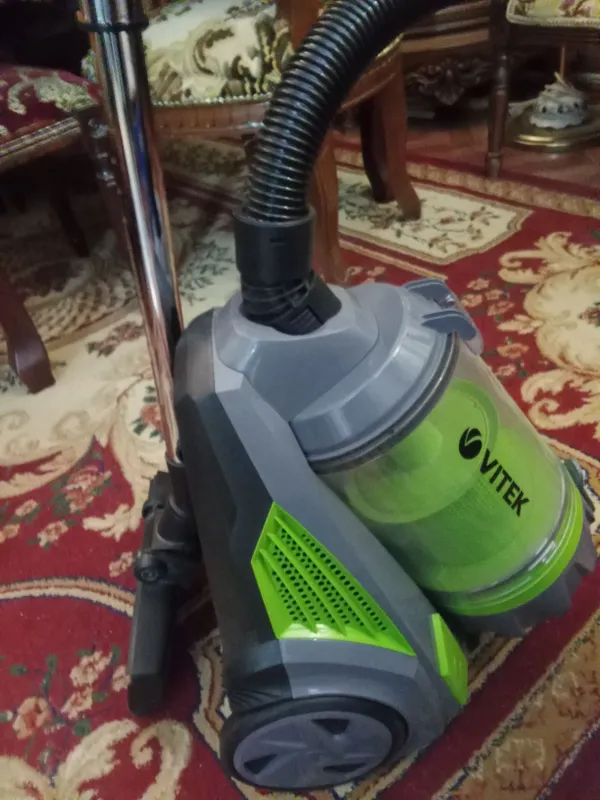 Продам пылесос vitek/vt-2212 BK