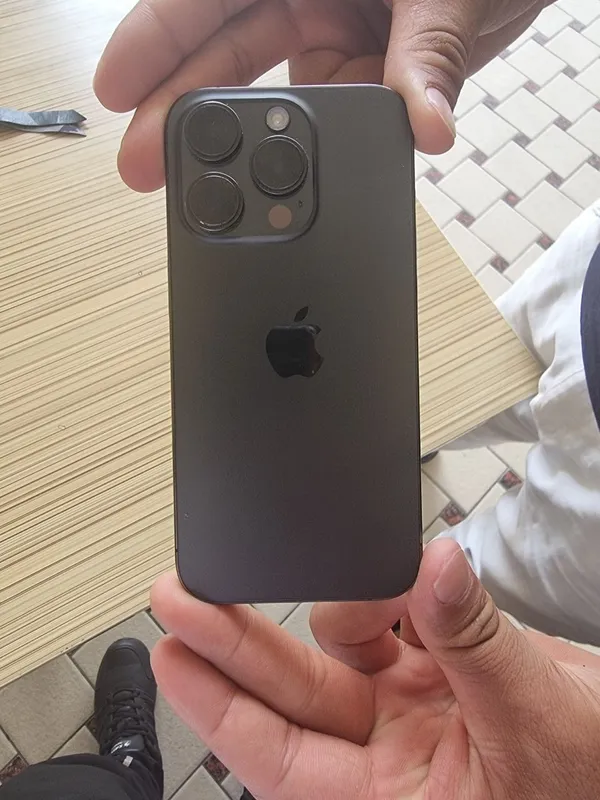 15 pro Iphon ekran almashgan — фото 2