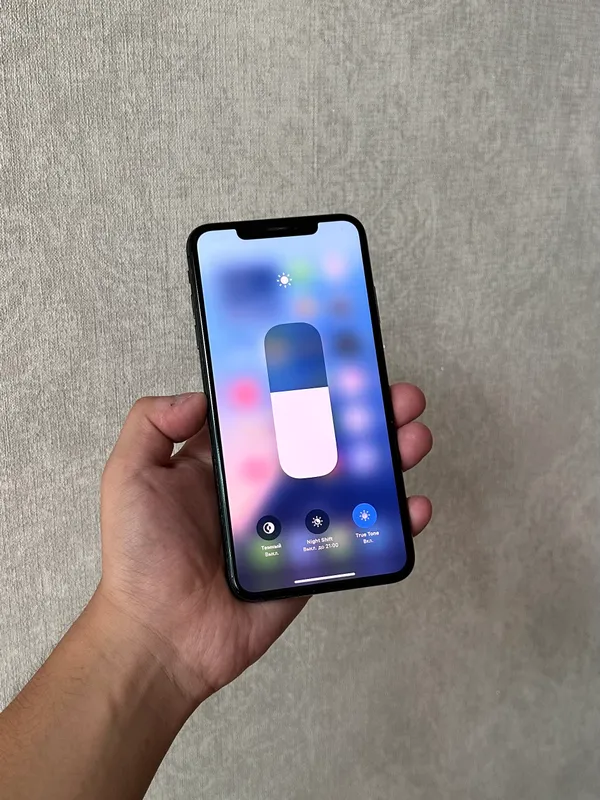 iPhone Xs Max 256 ГБ, две SIM-карты 2 iPhone Xs Max 256 ГБ, две SIM-карты 2