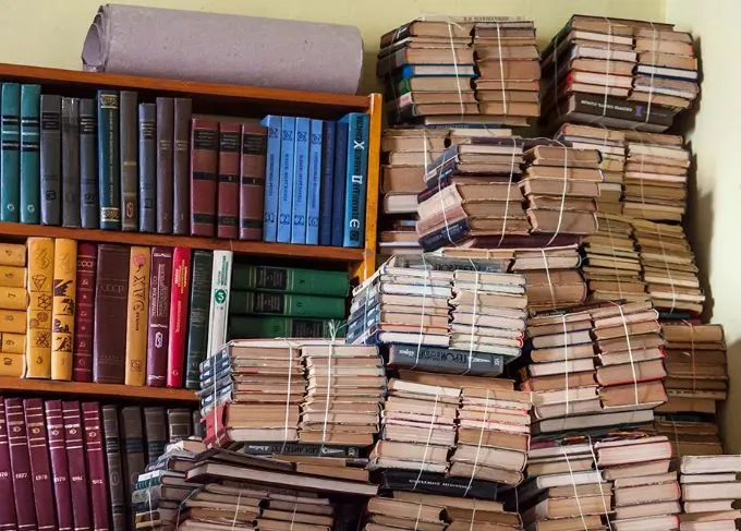Прием макулатуры.  Только книги. Звоните — фото 2