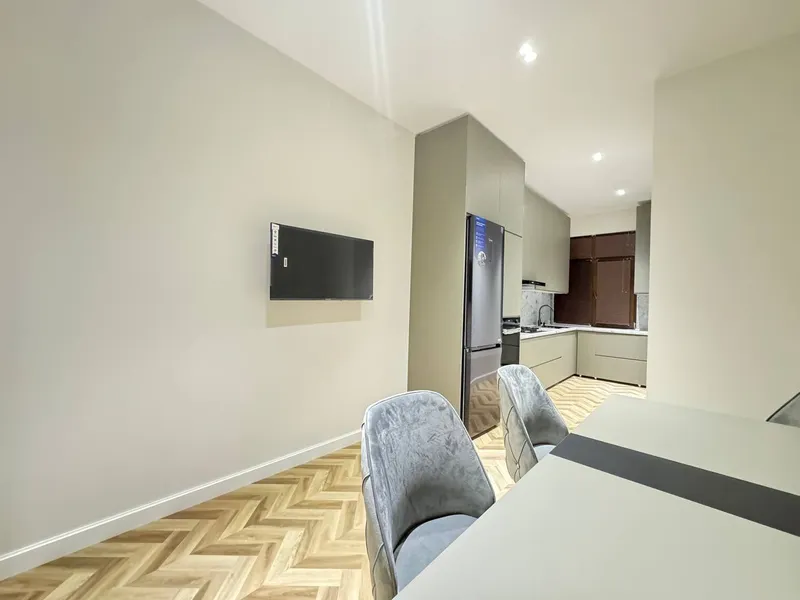 2 xonali kvartira, 80 m2, Mirzo Ulug'bek 4
