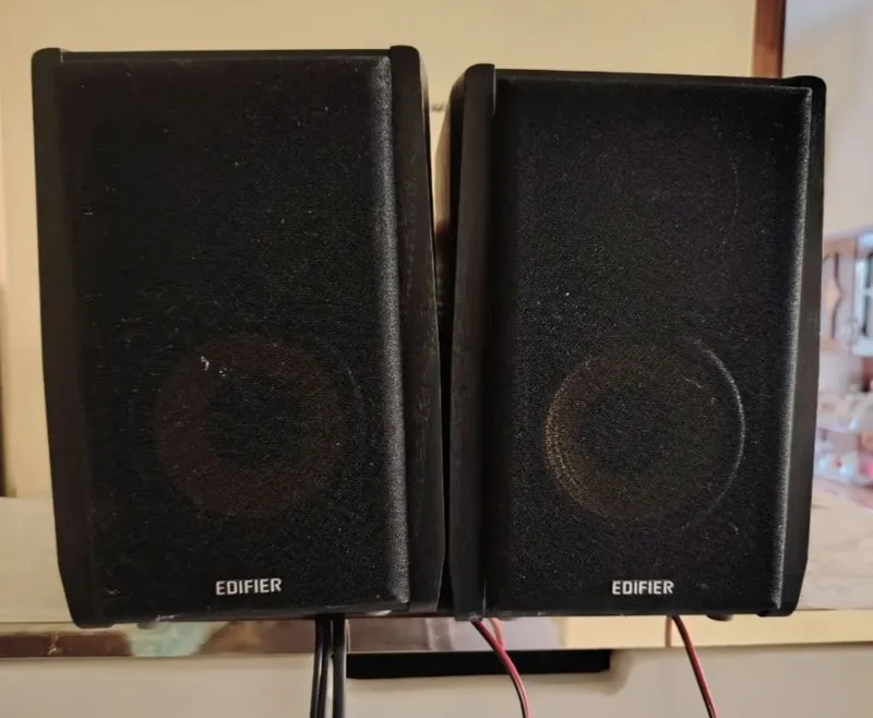 Edifier R1010BT sltiladi 600.000 min soʻm