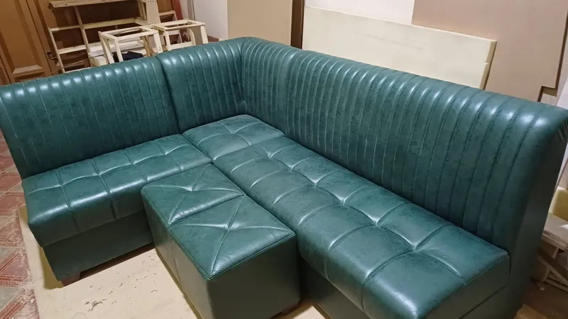 Кухонный уголок 210×160 см + 2 пуфика 3 Кухонный уголок 210×160 см + 2 пуфика 3