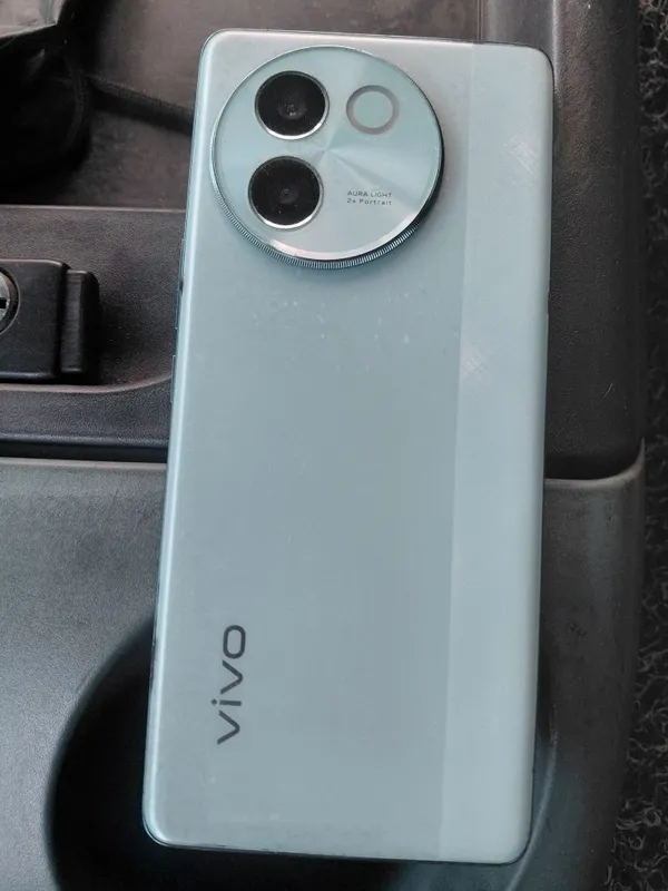 Vivo V30 e karobka dakument 2