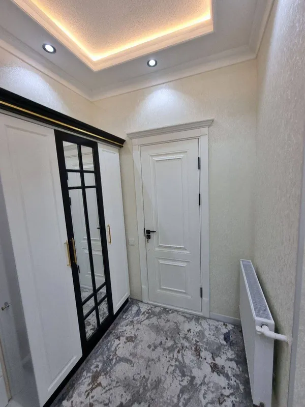 Vagzal qizil dom 2 xona 400$ 5 etaj 8 etajlik dom 2