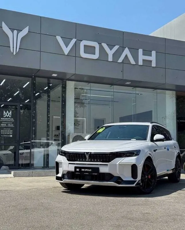 VOYAH FREE 318 — премиальный гибридный SUV нового поколения. 1 VOYAH FREE 318 — премиальный гибридный SUV нового поколения. 1