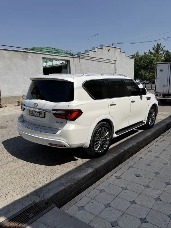 Srochna Infiniti QX80 sotiladi! 3 Srochna Infiniti QX80 sotiladi! 3