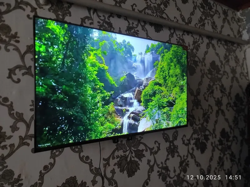 Srochna sotiladi tv TCL 43 tali googl tv smart 4 kl 1