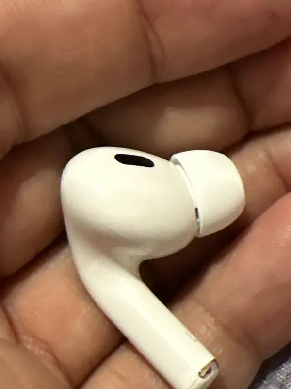 Airpods pro 2 lightning/usb-c левый наушник оригинал
