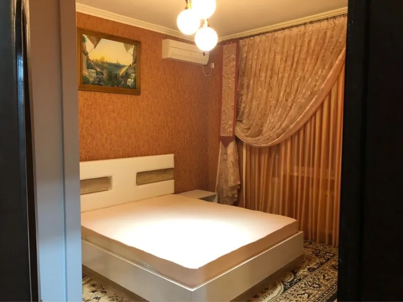 2-комнатная квартира, 80 м², 4/4 этаж (вторичка)