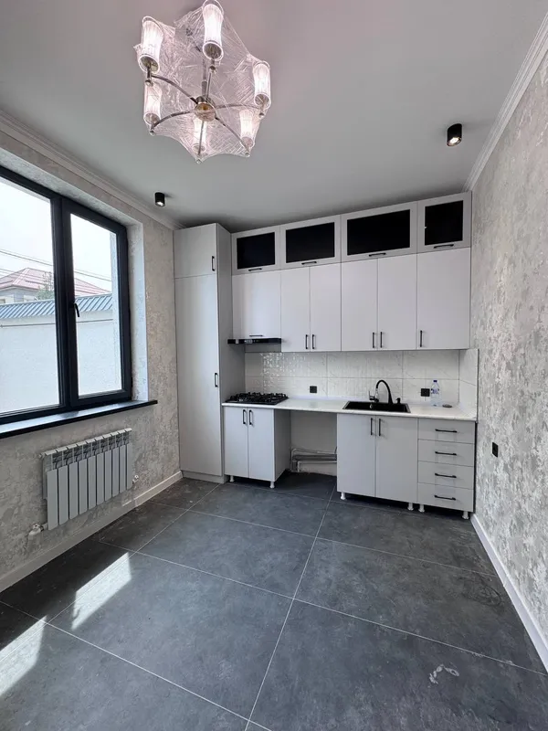 4 xonali kvartira, 200 m2, Mirobod 3 4 xonali kvartira, 200 m2, Mirobod 3