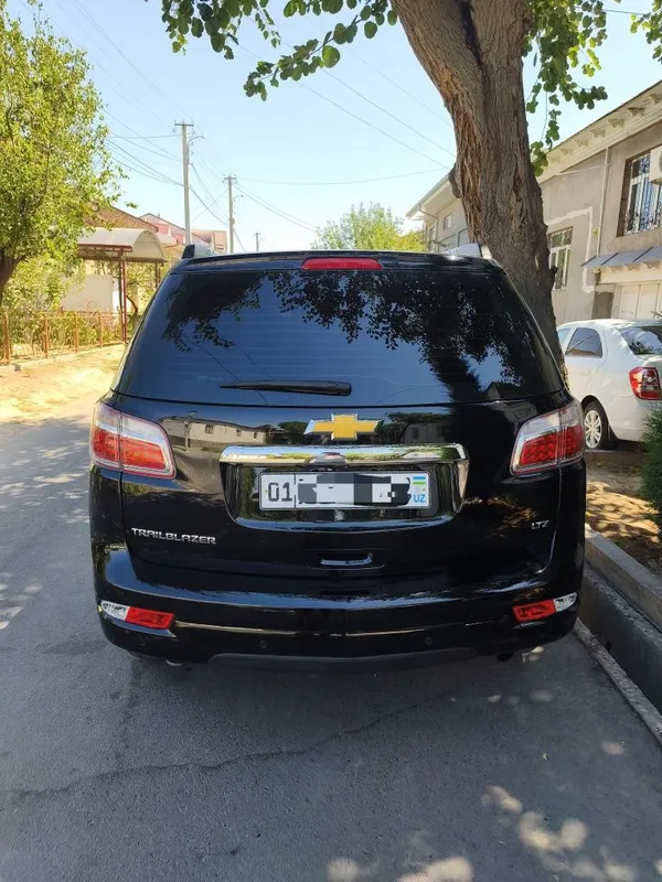 Chevrolet Trailblazer qora rang 6 Chevrolet Trailblazer qora rang 6