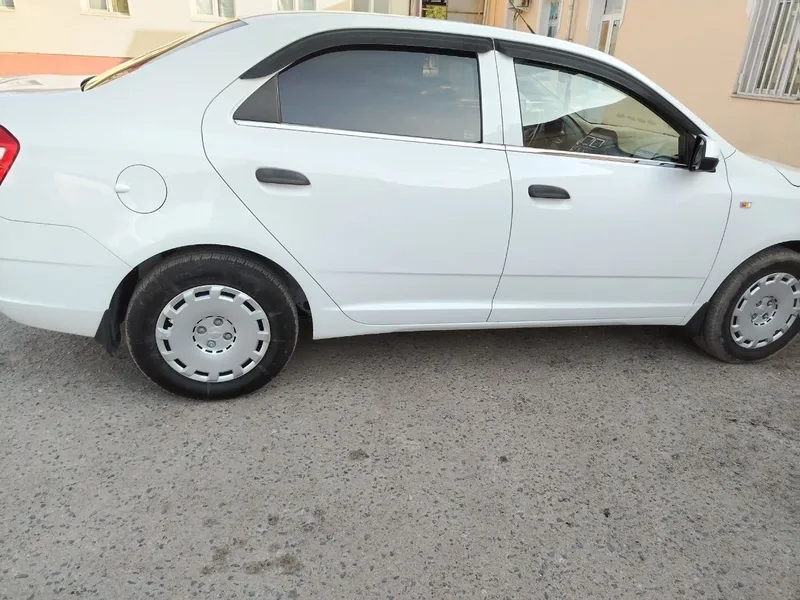 Chevrolet cobalt 4