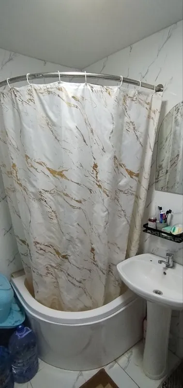 Yangiyo‘l markazida 4 xonaga qayta rejalashtirilgan 3 xonali shaxsiy kvartira 8 Yangiyo‘l markazida 4 xonaga qayta rejalashtirilgan 3 xonali shaxsiy kvartira 8