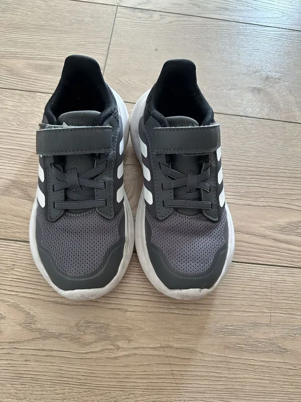 Кроссовки на мальчика adidas