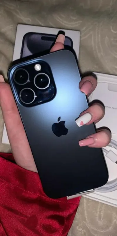 iPhone 15 Pro 256 ГБ, 80 2