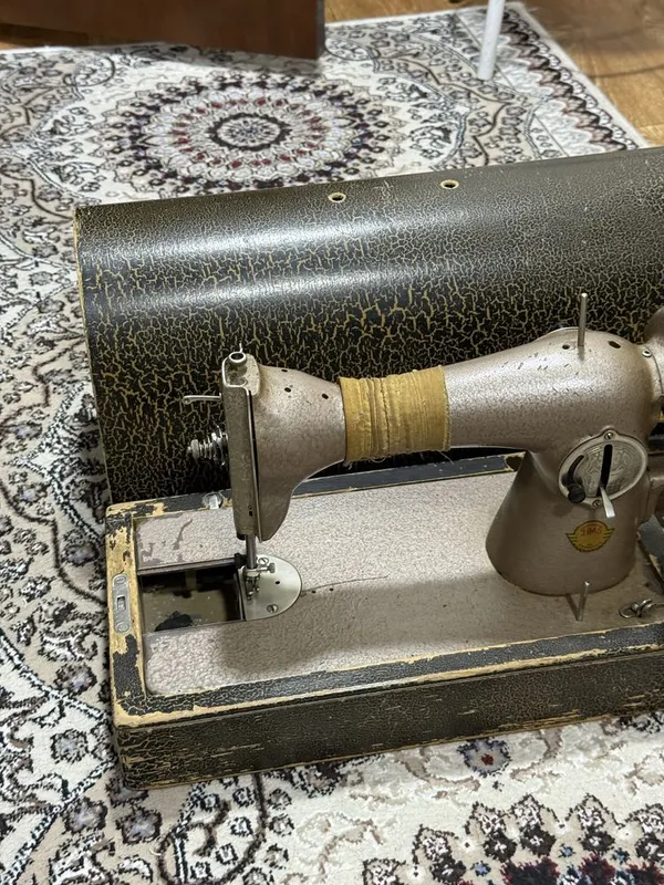 Швейная машинка в продаже 4 Швейная машинка в продаже 4