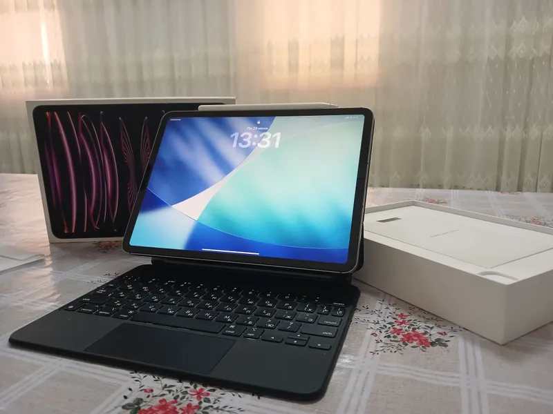 iPad Pro 11 M2 512GB Cellular + Smart Keyboard + Pencil 2 1 iPad Pro 11 M2 512GB Cellular + Smart Keyboard + Pencil 2 1